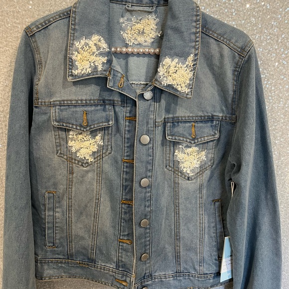 flower denim jacket - Picture 3 of 3